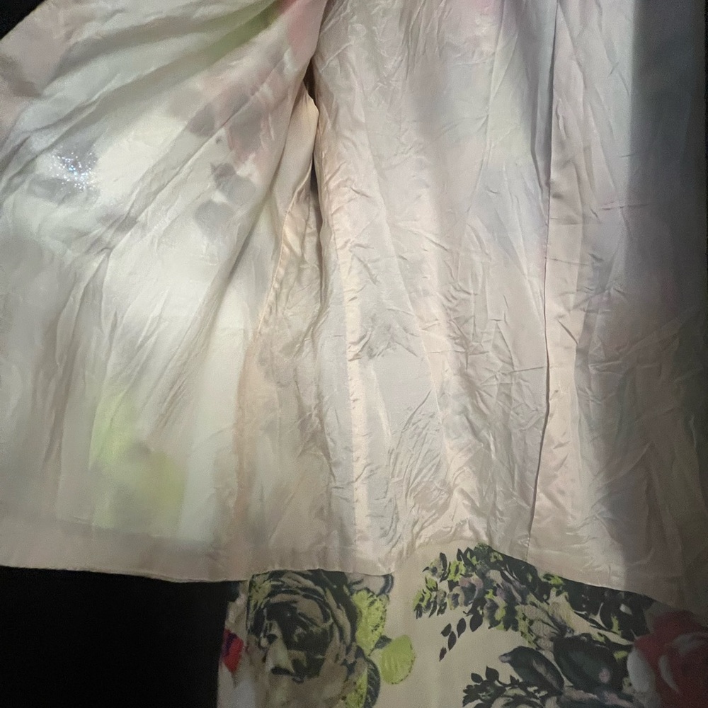 NEW VILA Floral Jacket with Black Trim - Picture 4 of 8